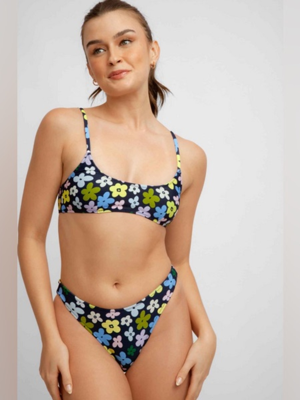NWT New Blackbough x The Summer I Turned Pretty Bikini Navy Blue Floral Size S